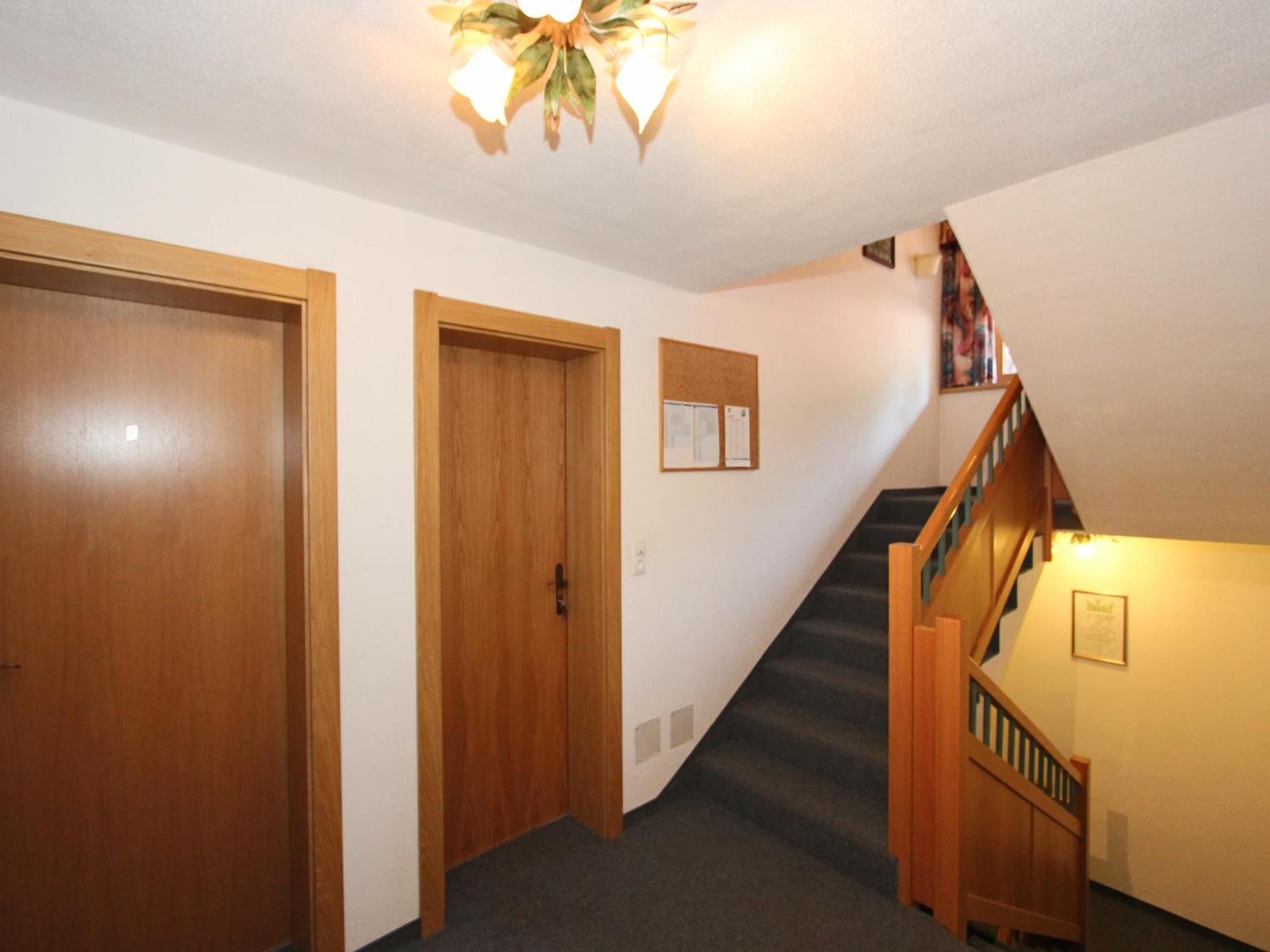 Comfortable apartment in Längenfeld with ski storage Exteriör bild