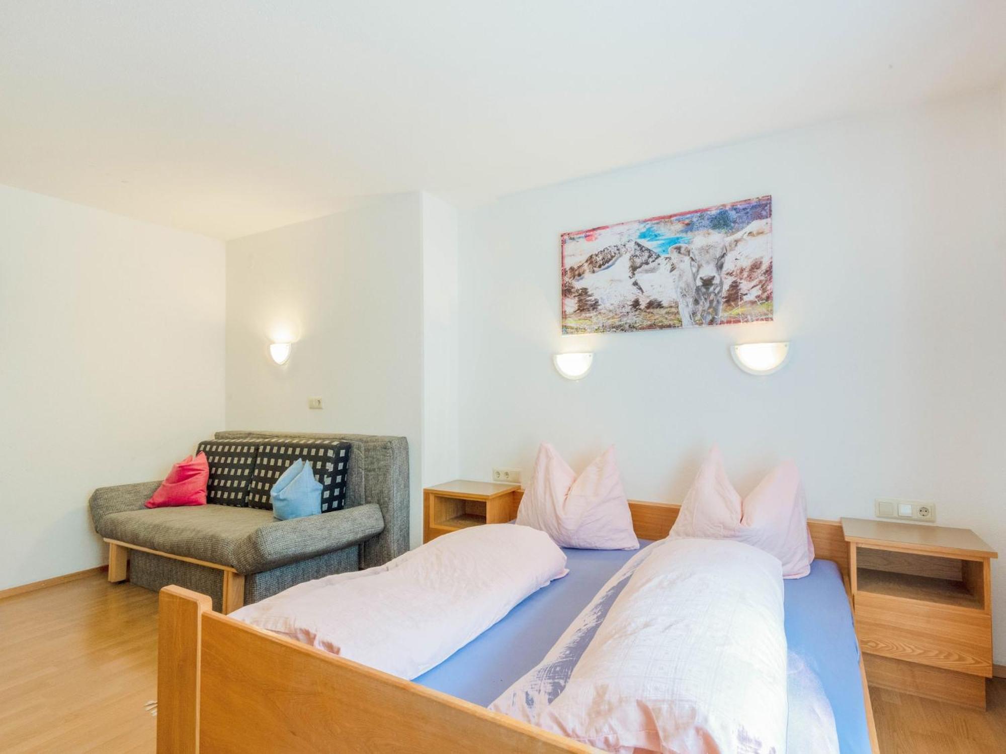 Comfortable apartment in Längenfeld with ski storage Exteriör bild